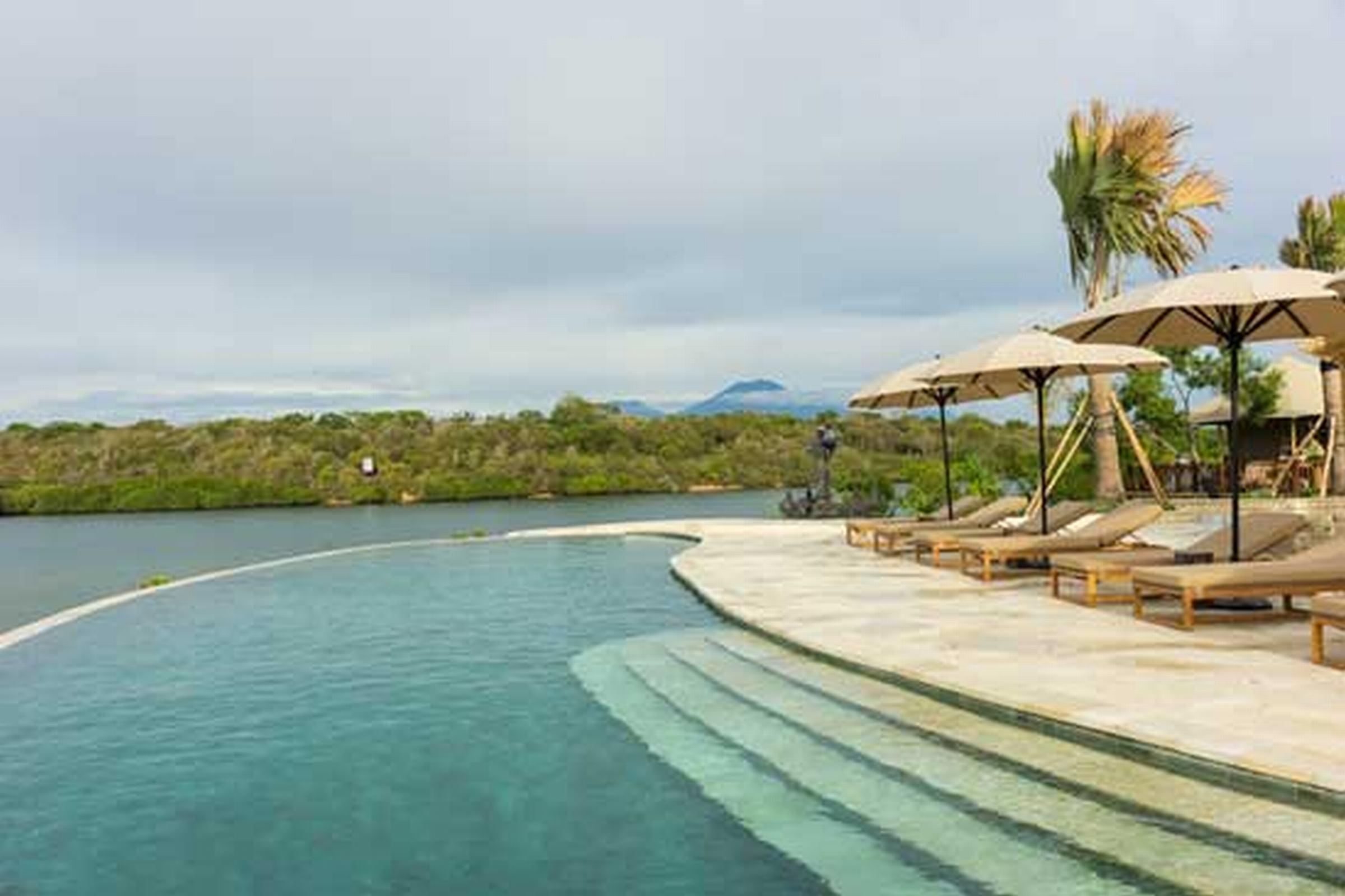 Menjangan Dynasty Luxe tent Banyuwedang