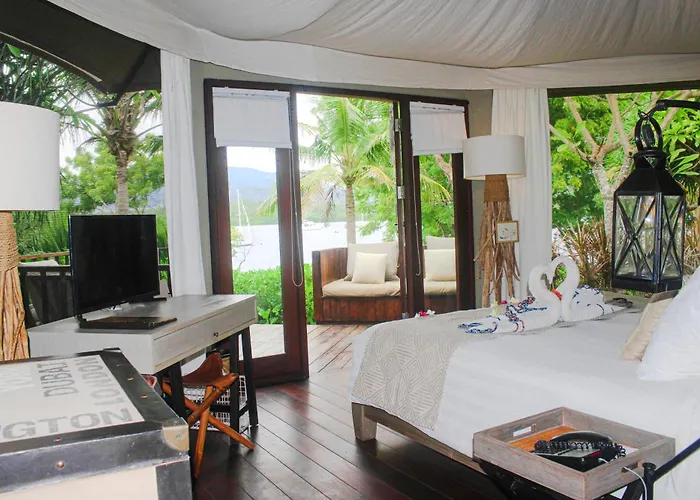Menjangan Dynasty Resort